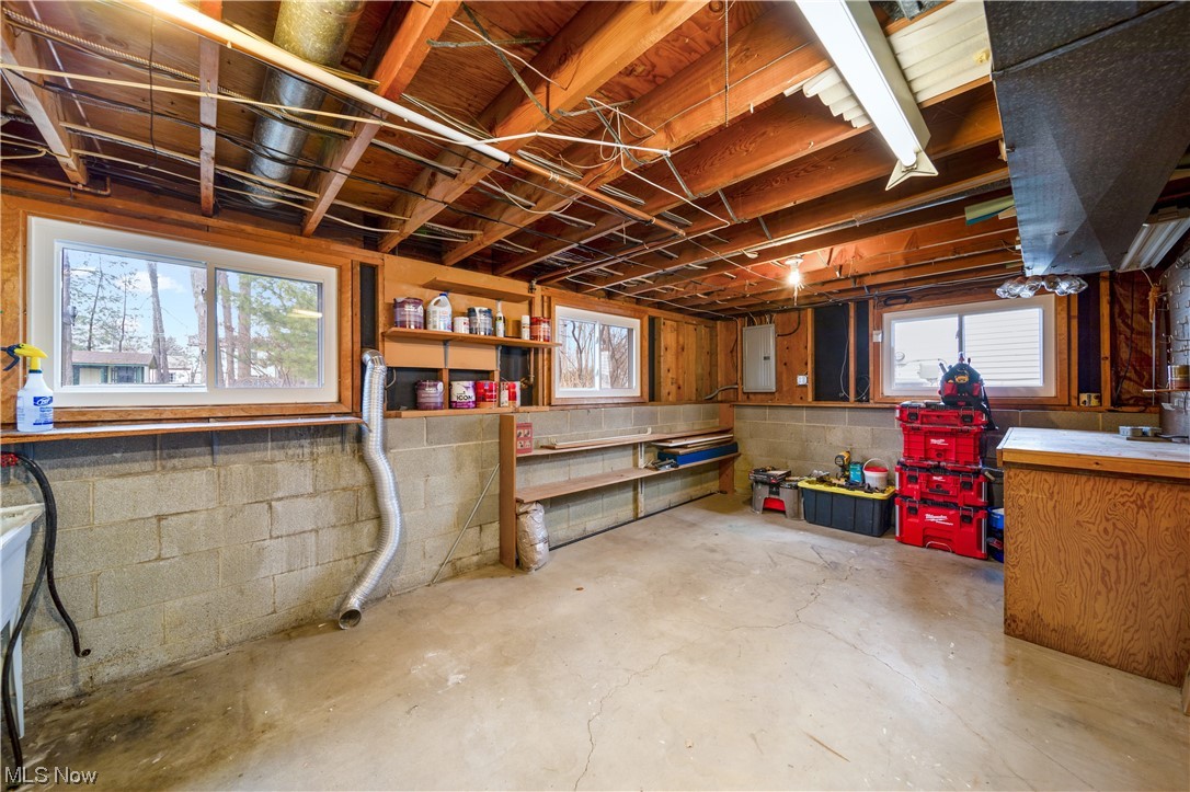 Hallmark Manor - Residential