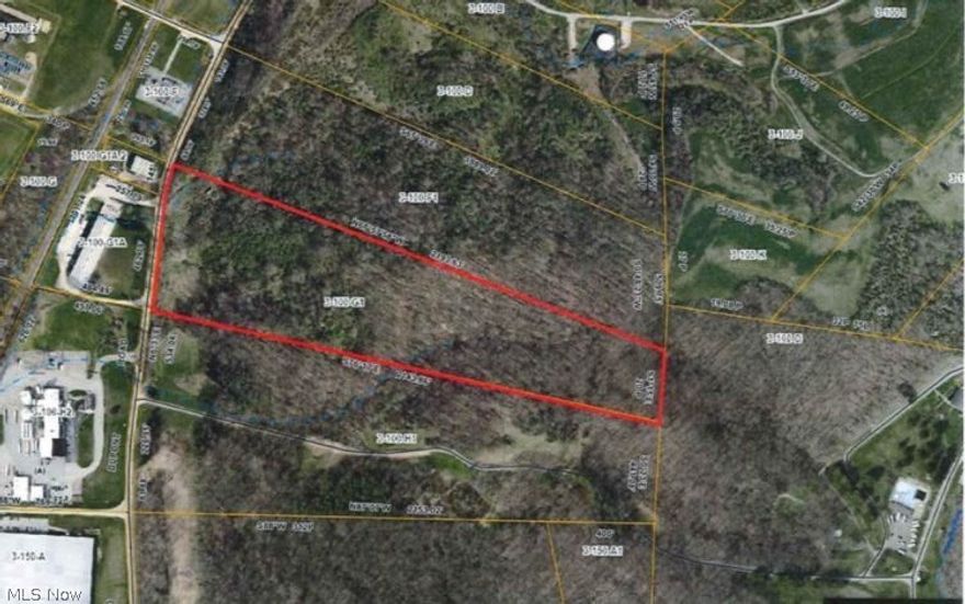24+ Acres of potential hunting land, possible homesites to build.  625 feet of road frontage.