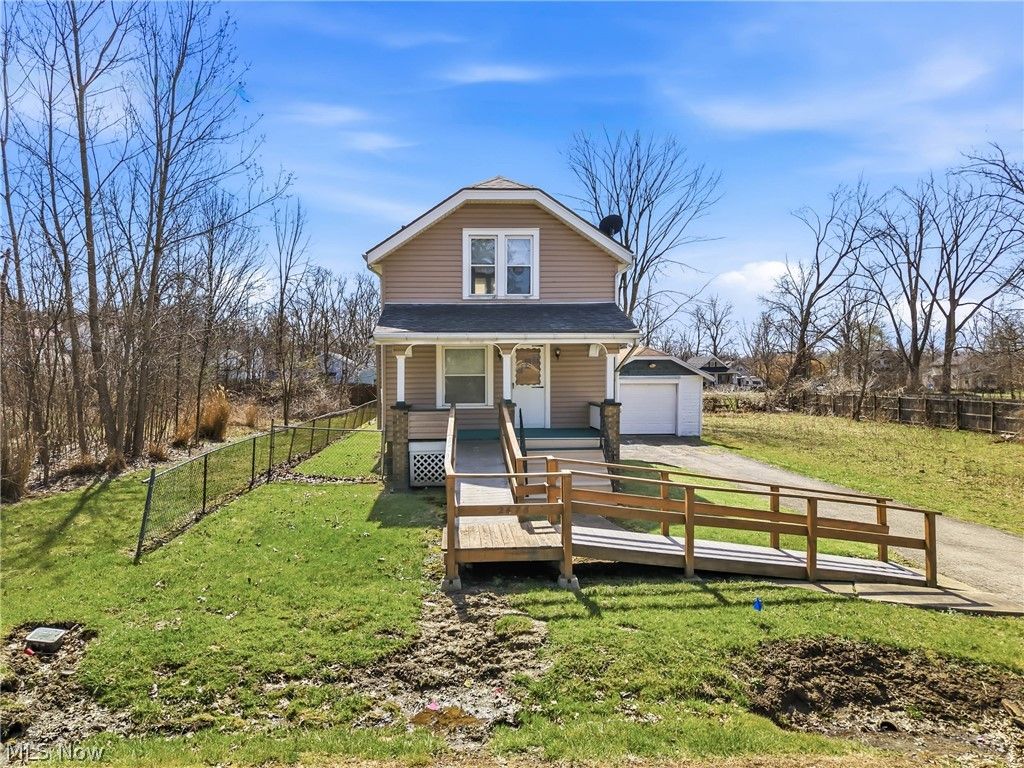 Photo of 2678 Draper Avenue SE, Warren, OH 44484 (MLS # 5197179)