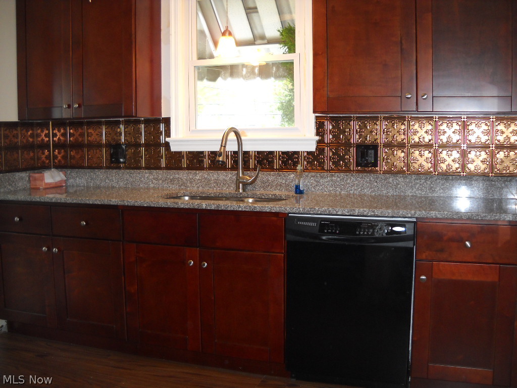 Associated Inv Companys Orcha - Residential