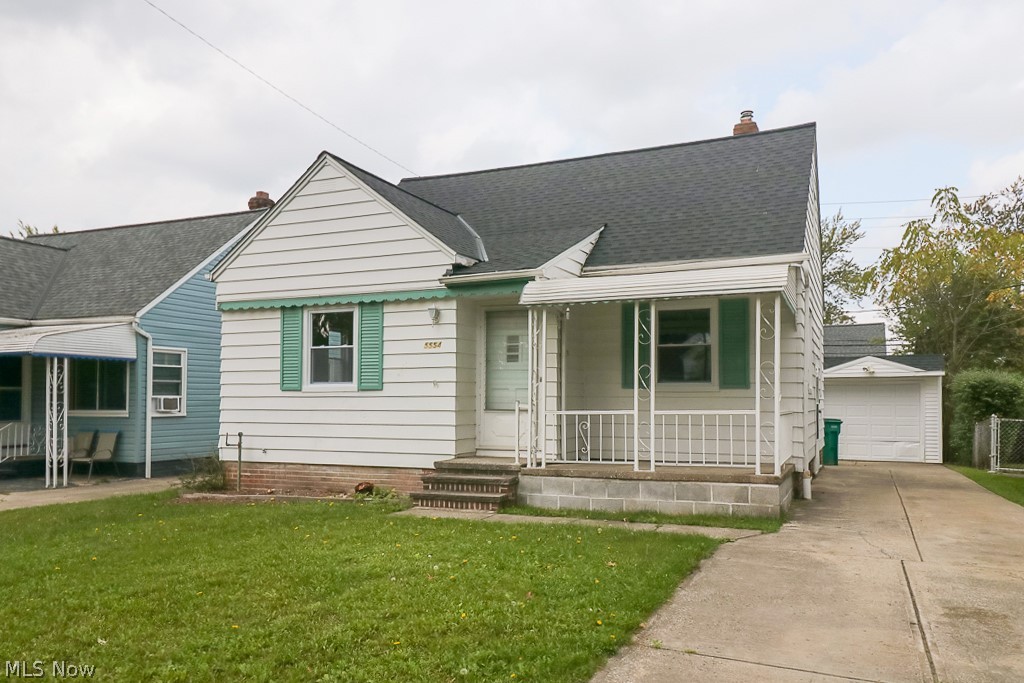 Maple Heights 02 - Residential Lease