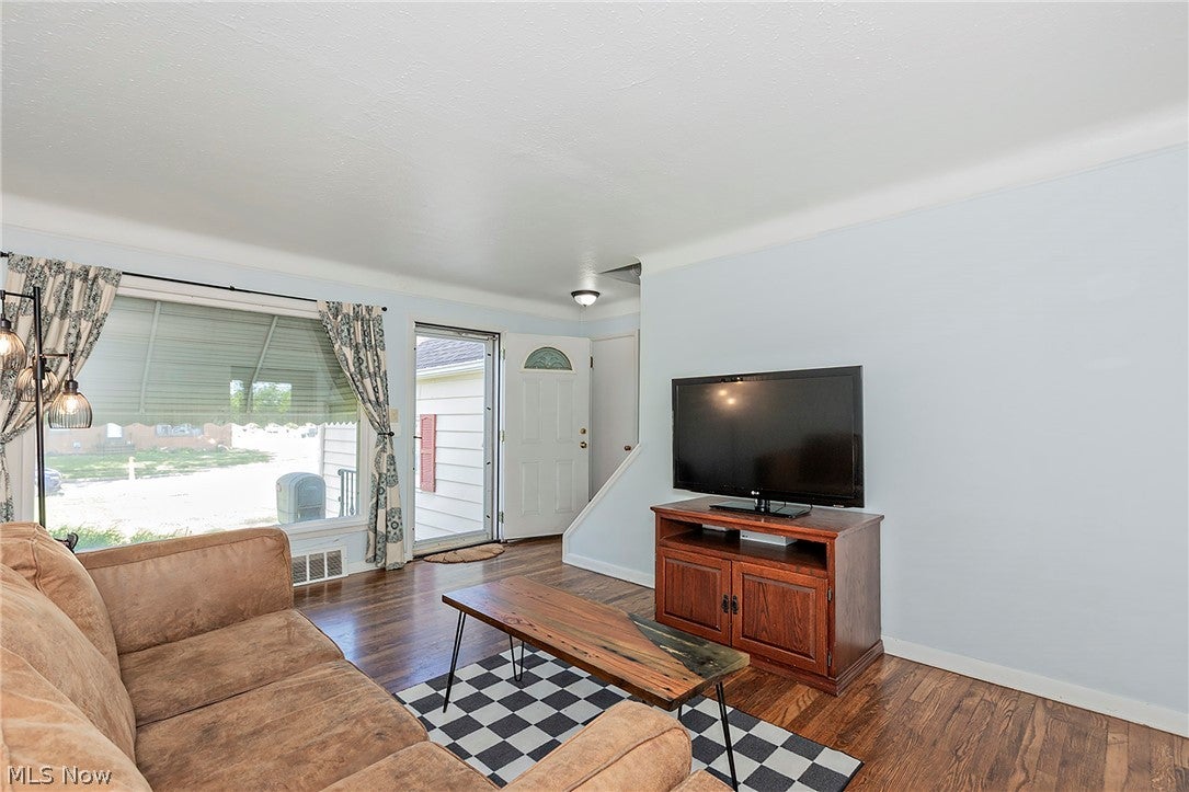 1649 Gilbert Drive