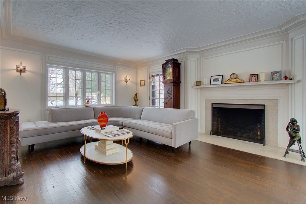 Photo of 3125 Van Aken Boulevard, Shaker Heights, OH 44120 (MLS # 5182100)