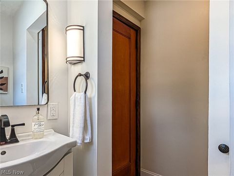 Tiny photo for 931 Amelia Avenue, Akron, OH 44302 (MLS # 5190226)