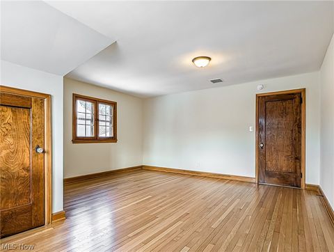 Tiny photo for 931 Amelia Avenue, Akron, OH 44302 (MLS # 5190226)