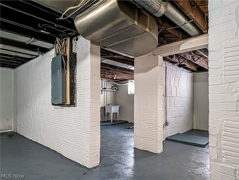 Tiny photo for 931 Amelia Avenue, Akron, OH 44302 (MLS # 5190226)