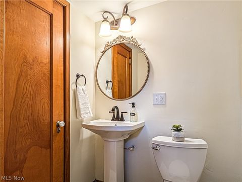 Tiny photo for 931 Amelia Avenue, Akron, OH 44302 (MLS # 5190226)