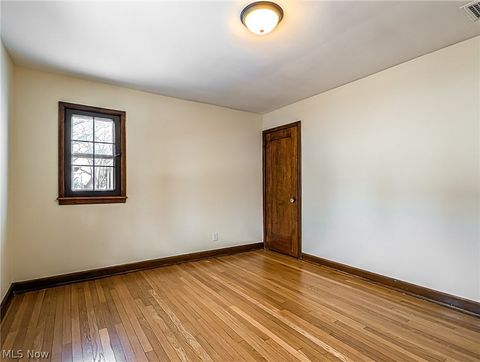 Tiny photo for 931 Amelia Avenue, Akron, OH 44302 (MLS # 5190226)