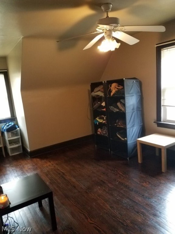 Hollywoo SD - Residential