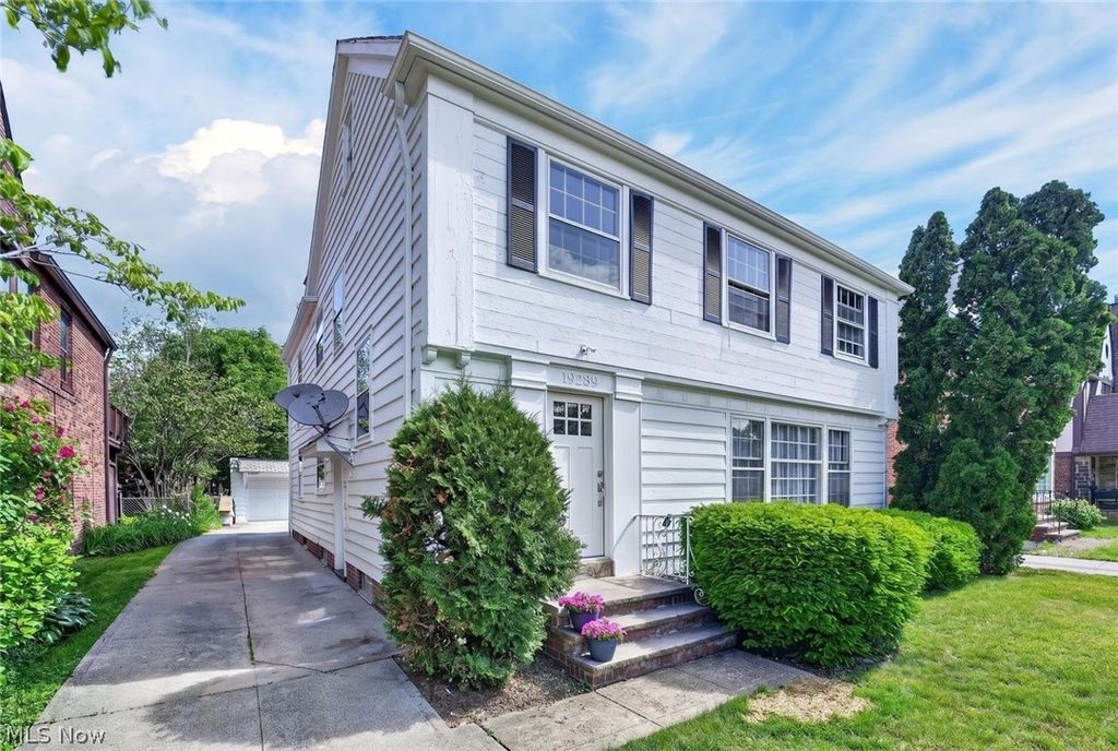 Photo of 19239 Winslow Road #Lower, Shaker Heights, OH 44122 (MLS # 5217310)