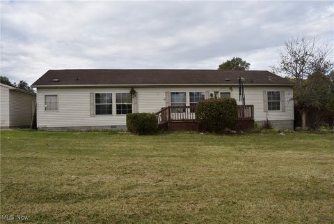 Photo of 2219 State Route 170, East Palestine, OH 44413 (MLS # 5165615)
