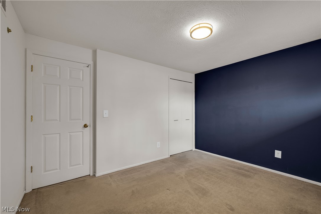 Hunting Meadows - Residential