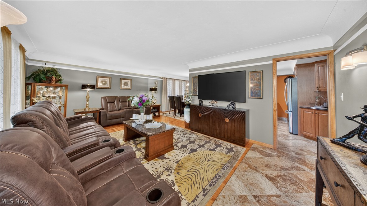 6649 Maplehurst Road