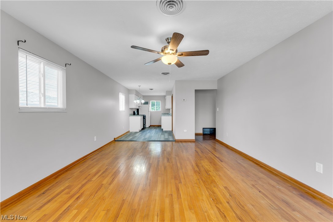 Krsconstco Resub - Residential Lease