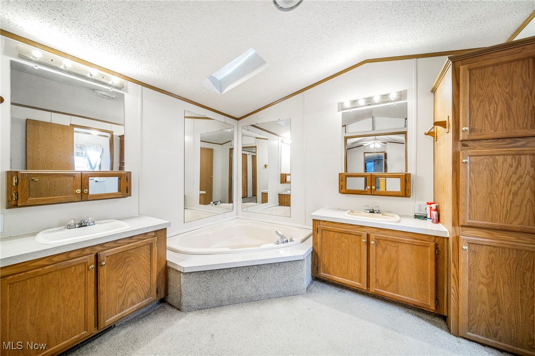 Golfway Pines - Residential