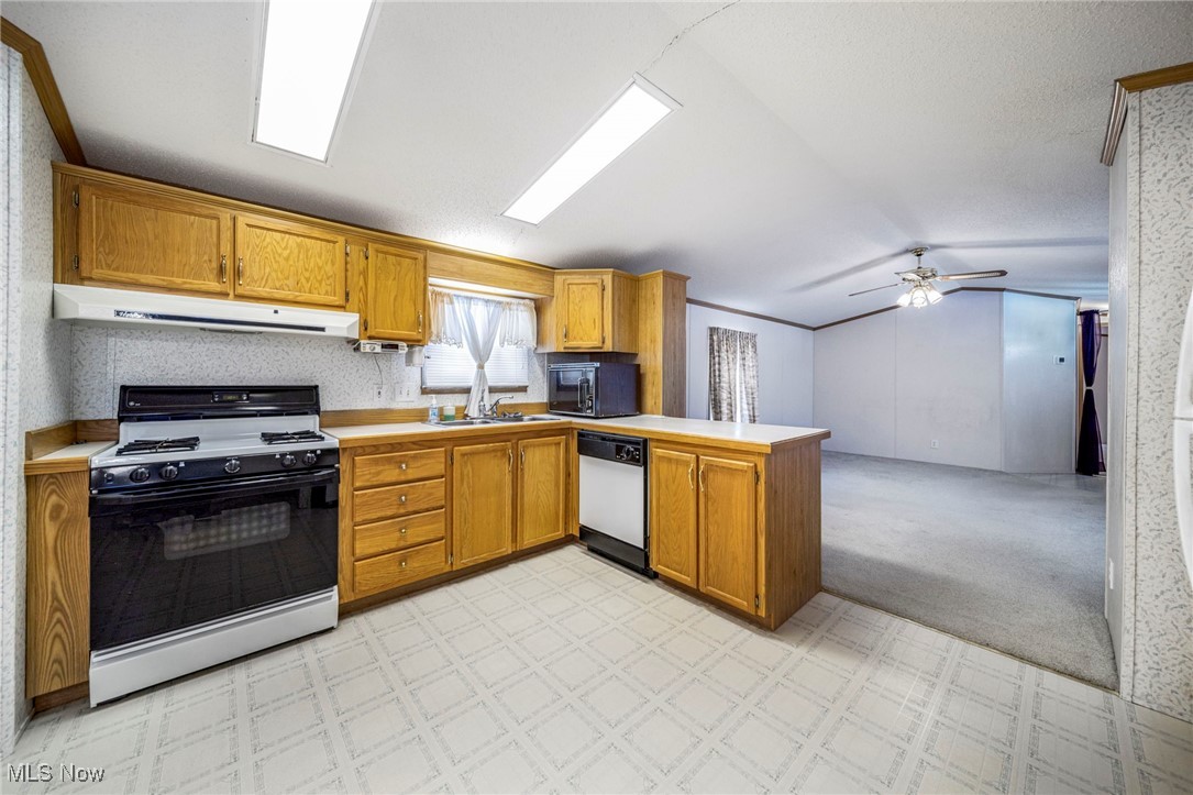 Golfway Pines - Residential