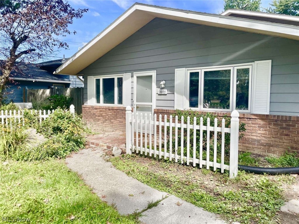 4885 Lear Nagle Road