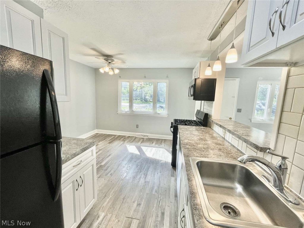 4885 Lear Nagle Road