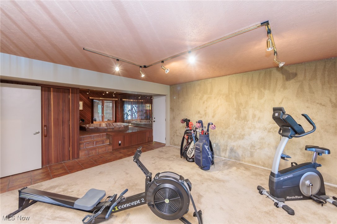 10830 Gate Post Road, Strongsville, Ohio image 34
