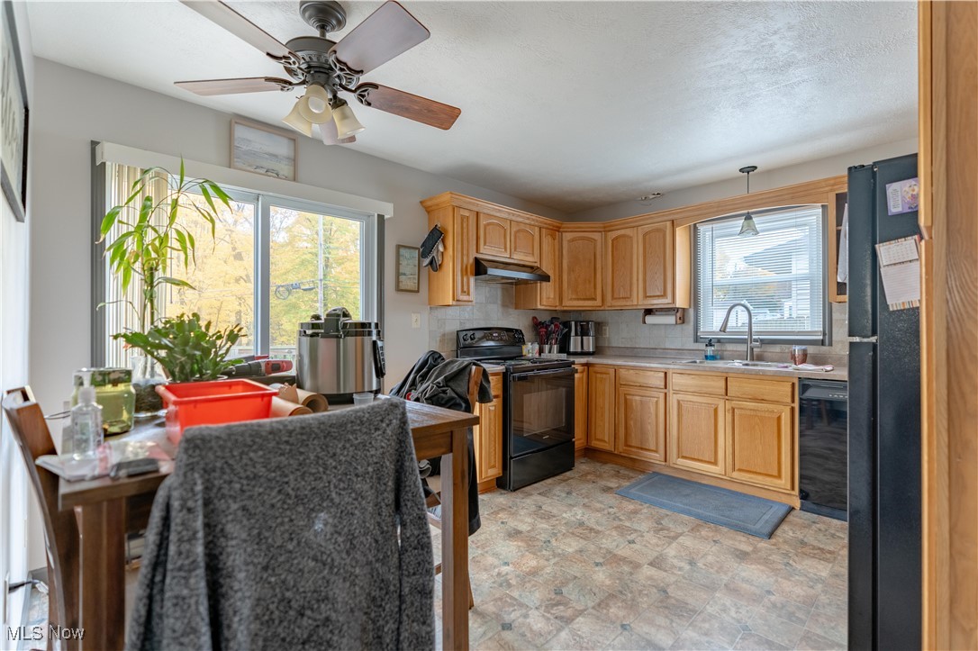 Mayflower Village 04 - Residential