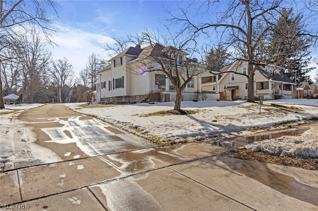 6312 E Pleasant Valley Road