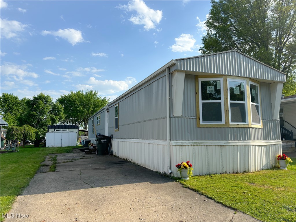 11 Redwood Drive, Beloit, Ohio image 2