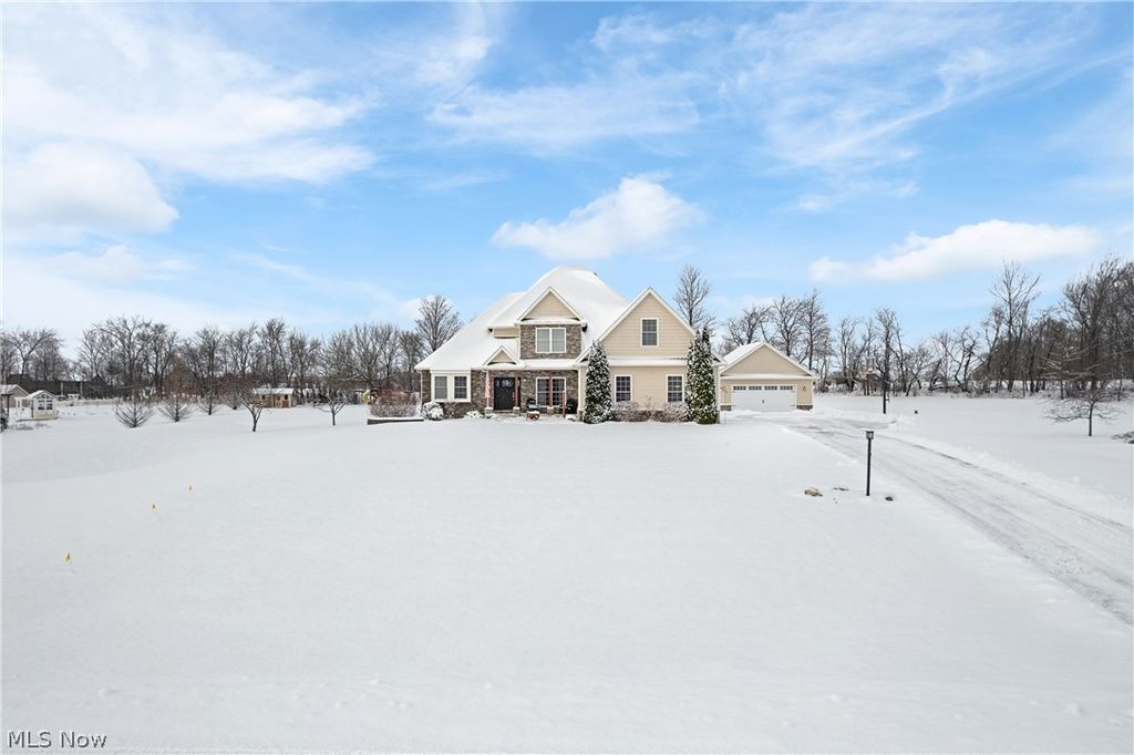 Photo of 2015 Osage Trail, Wadsworth, OH 44281 (MLS # 5186809)