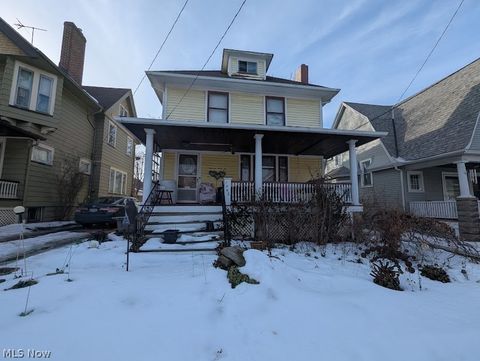 1462 Rosewood Avenue Lakewood OH 44107