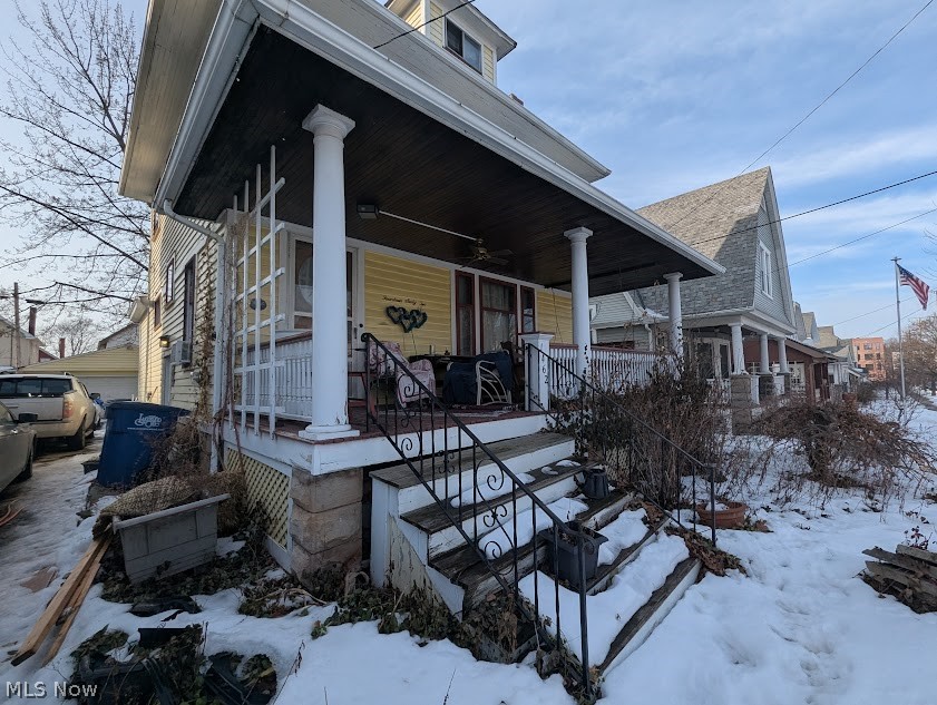 1462 Rosewood Avenue