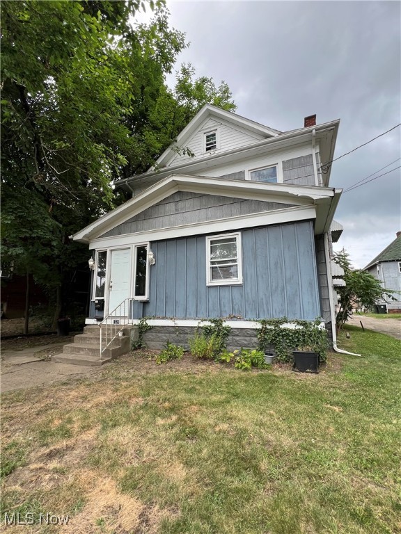 Welcome to 1328 Logan Ave NW, a fully tenant-occupied duplex in Canton, Ohio, offering immediate rental income and long-term lease stability. Each unit is currently leased through December 2025, with a combined gross monthly rent of $1,620. This property has been well-maintained, with all major mechanicals updated since 2021, minimizing future maintenance concerns. Ideal for investors seeking a reliable income-producing asset, this duplex offers strong returns with minimal overhead. This would be a great addition to your portfolio!