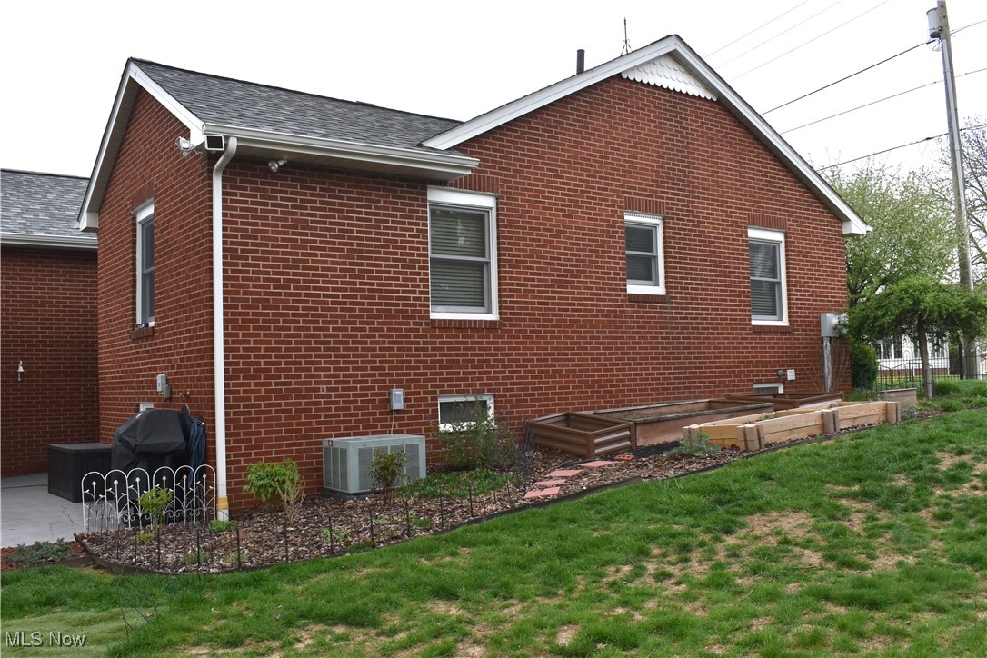 1935 Dresden Road, Zanesville, Ohio image 25