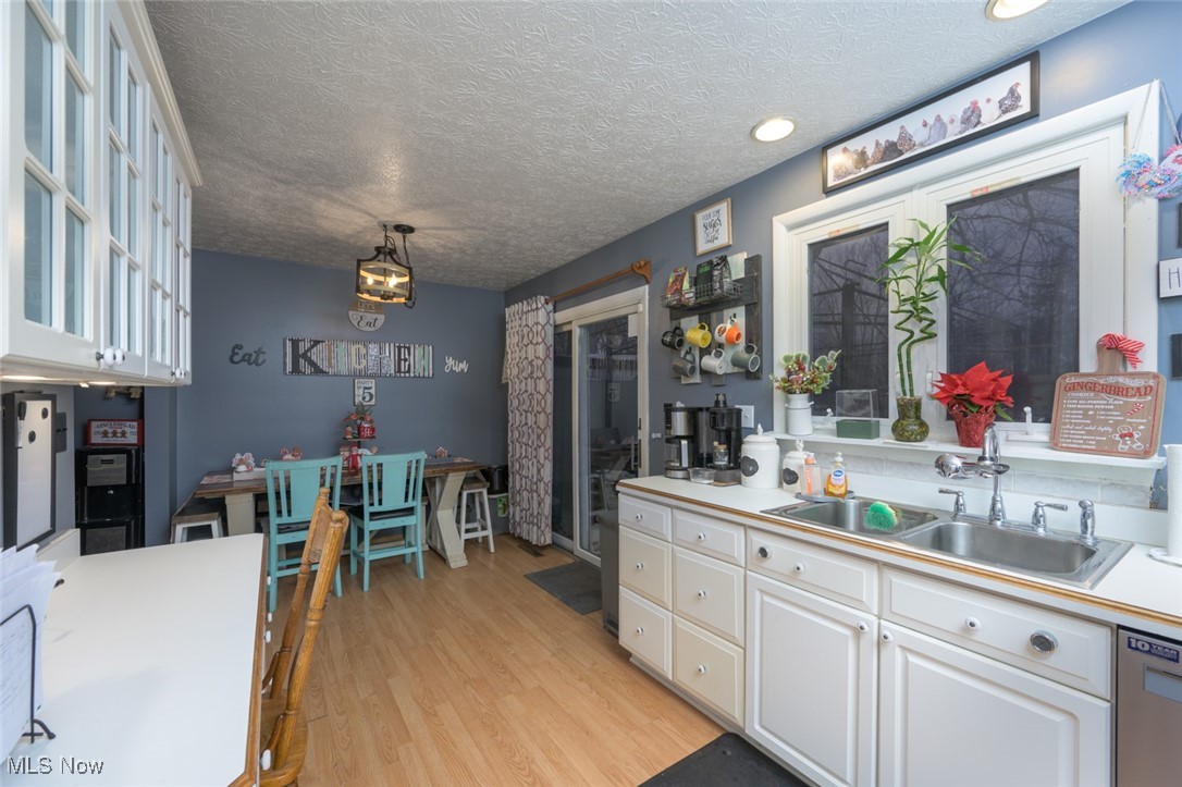 J W Zepfs 02 Cowles - Residential