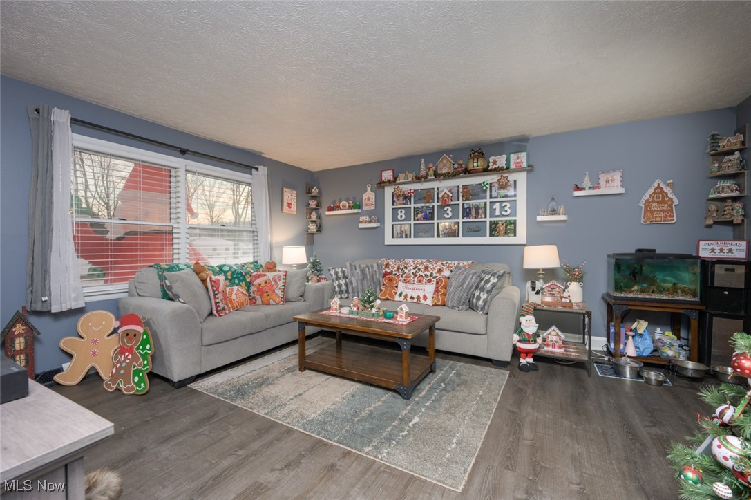 J W Zepfs 02 Cowles - Residential