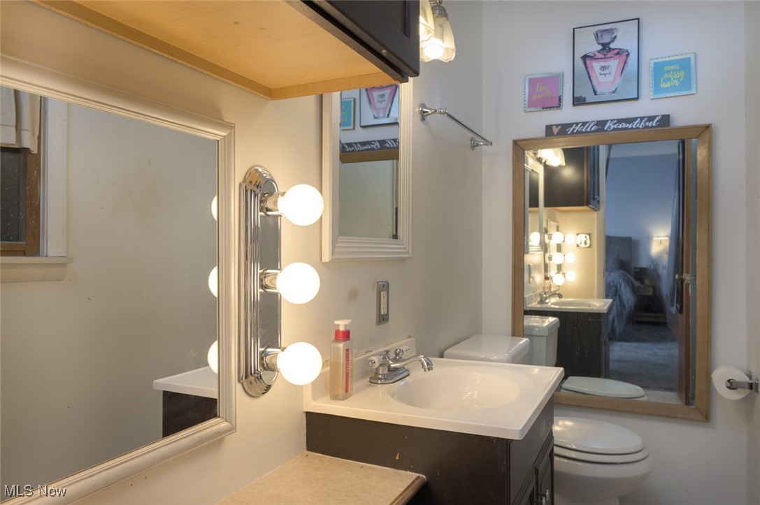 J W Zepfs 02 Cowles - Residential