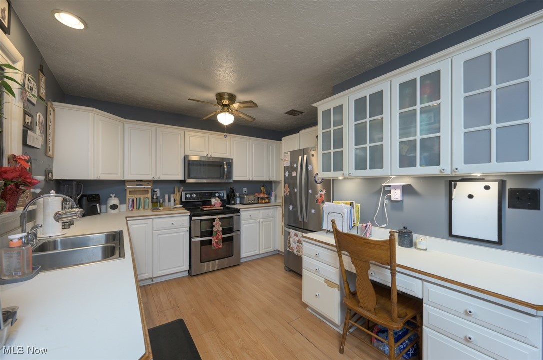 J W Zepfs 02 Cowles - Residential