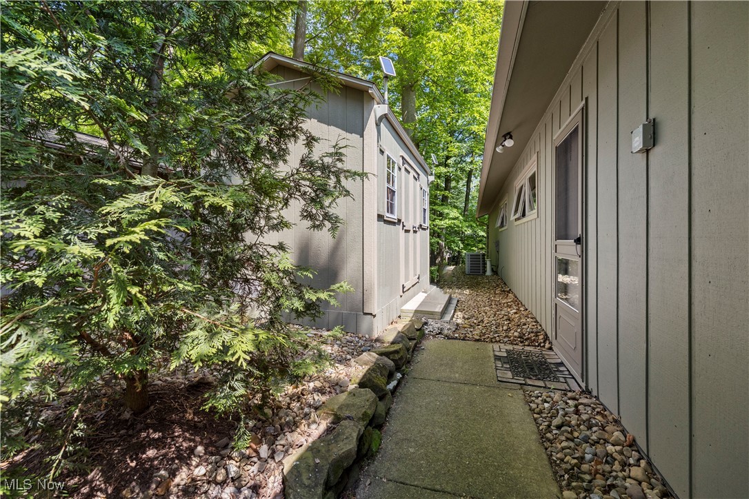 12145 The Bluffs, Strongsville, Ohio image 45