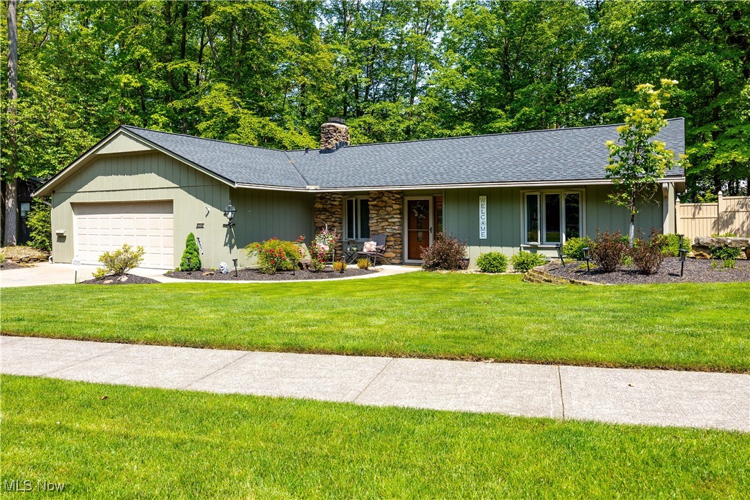 12145 The Bluffs, Strongsville, Ohio image 1