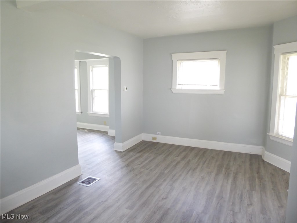 2067 W 105th Street, Cleveland, Ohio image 3