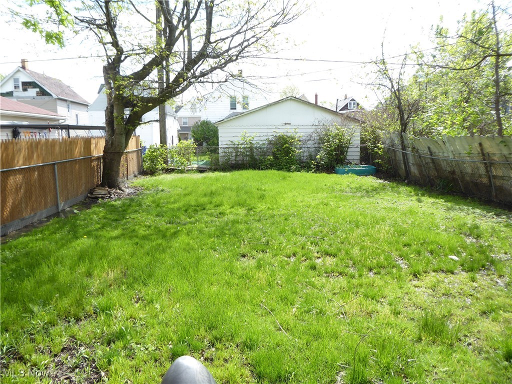2067 W 105th Street, Cleveland, Ohio image 21