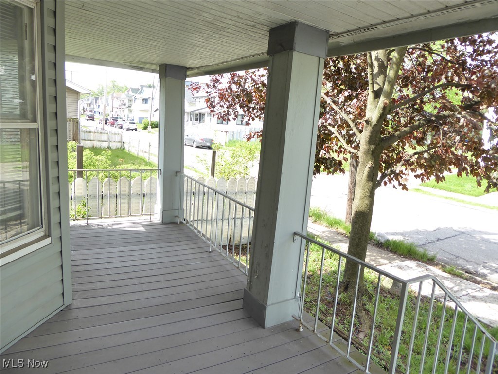 2067 W 105th Street, Cleveland, Ohio image 16