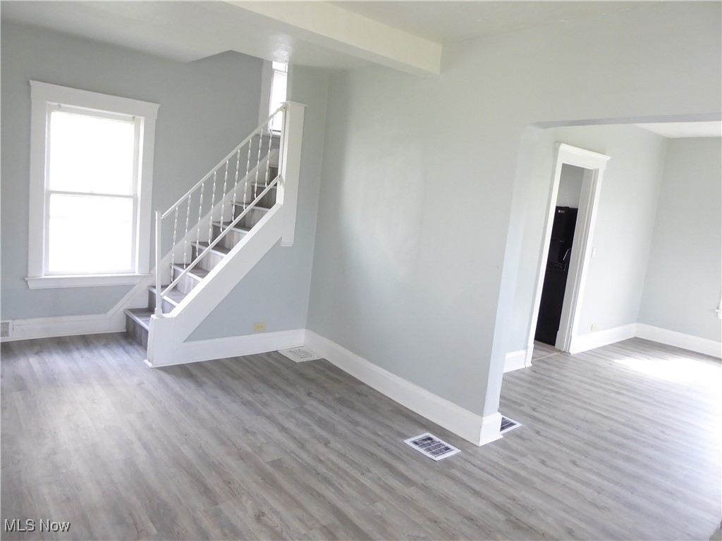 2067 W 105th Street, Cleveland, Ohio image 10