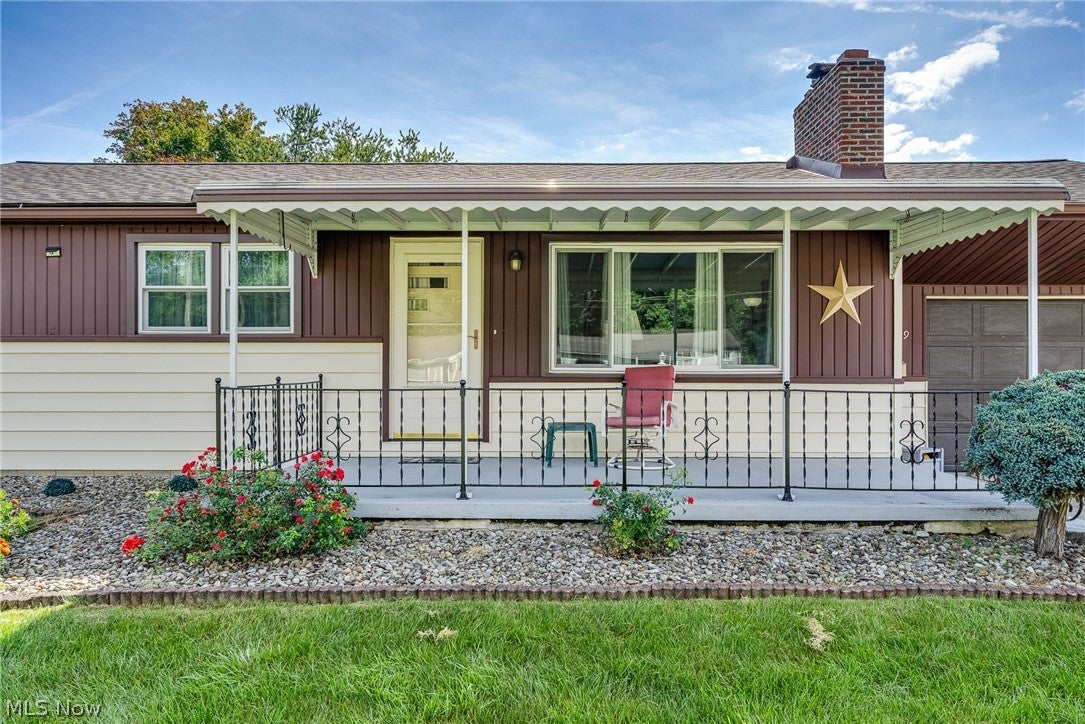 3229 Glen Oaks Drive