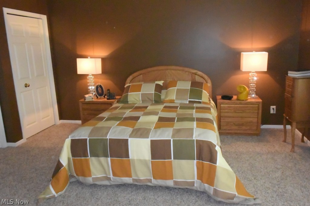 Riverchase Condo - Residential