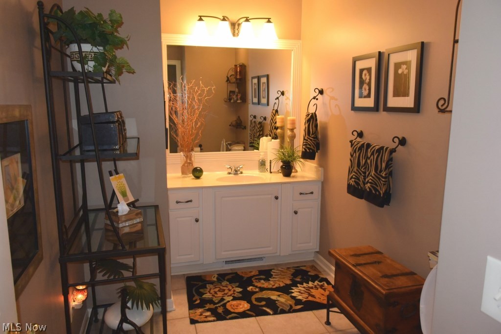 Riverchase Condo - Residential