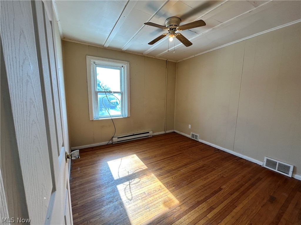 106 S 12th Apt 1
