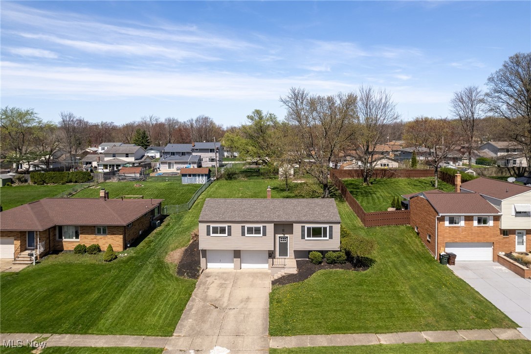 5540 Sequoia Drive, Parma, Ohio image 3
