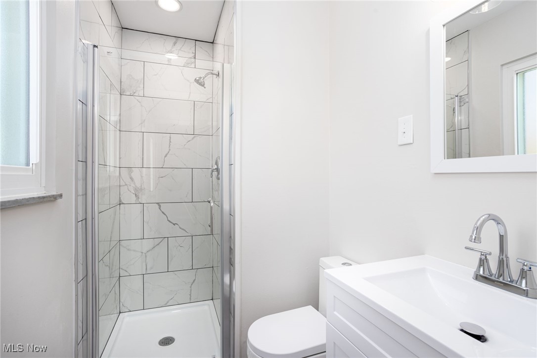 5540 Sequoia Drive, Parma, Ohio image 17