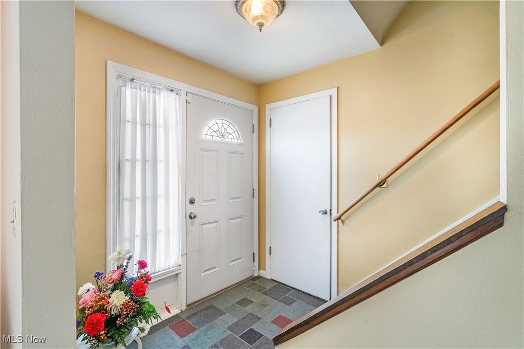 Photo of 1732 Basil Avenue, Youngstown, OH 44514 (MLS # 5183466)