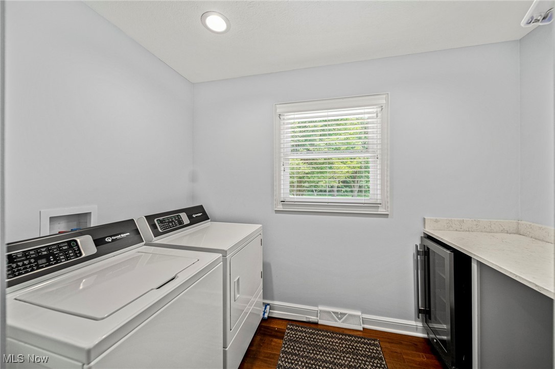 Mogadore, Ohio 44260, United States, 4 Bedrooms Bedrooms, ,3 BathroomsBathrooms,Residential,Contingent,159518