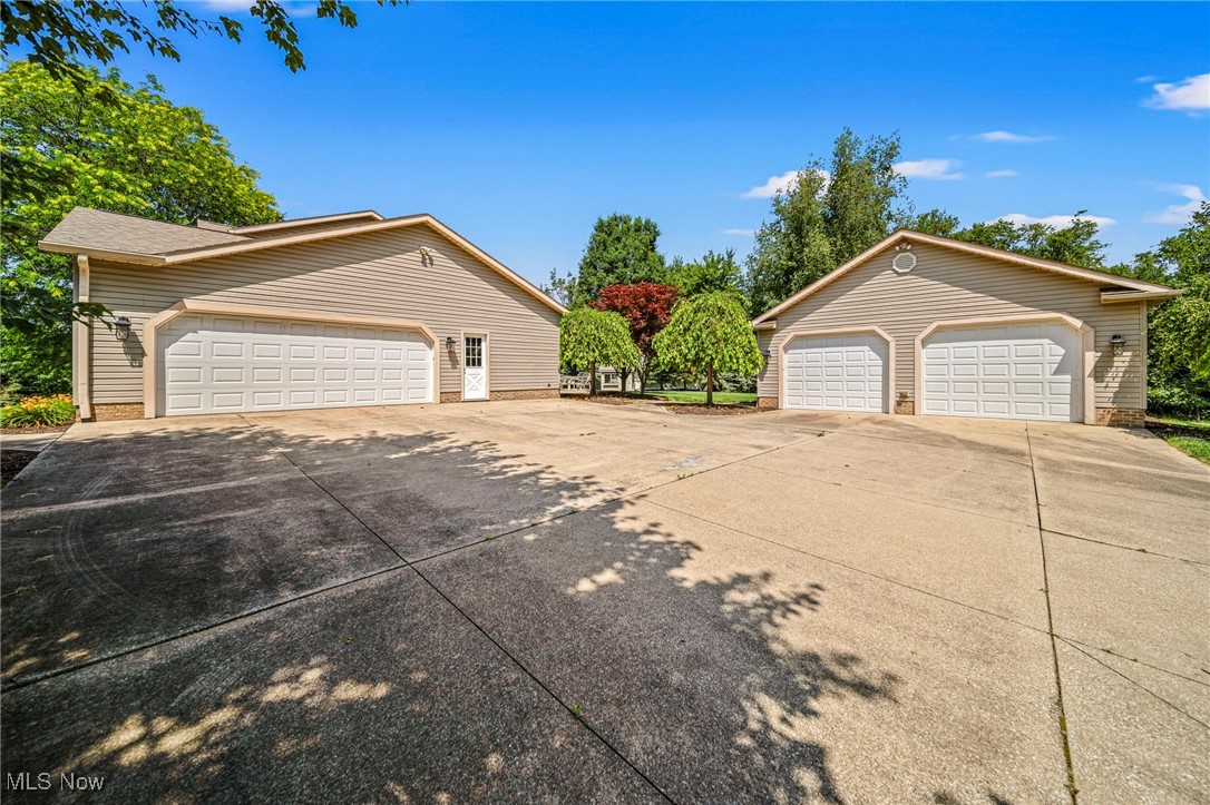 Mogadore, Ohio 44260, United States, 4 Bedrooms Bedrooms, ,3 BathroomsBathrooms,Residential,Contingent,159518